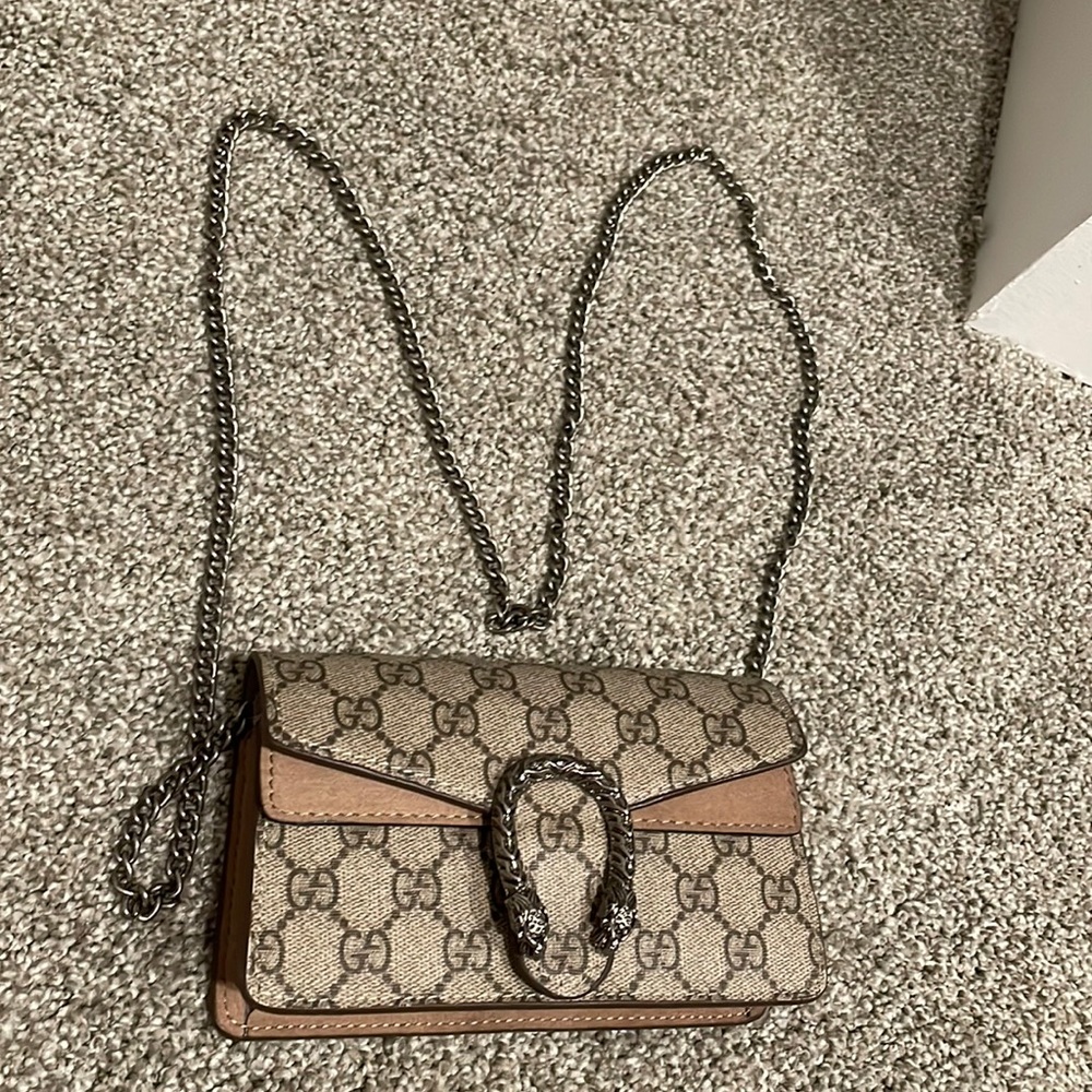 Gucci Dionysus GG Supreme Mini Bag